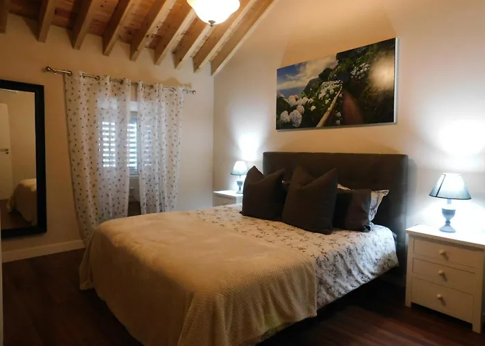 Surf Beach_santa Barbara Secret Gardens *